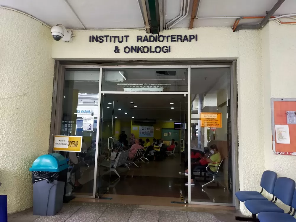Radiotherapy & Oncology Institute and Nuclear Medicine Department, Kuala Lumpur Hospital - Photo 3