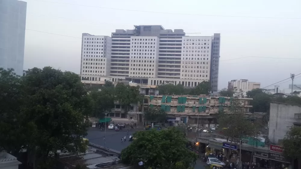 VS Hospital Neonatal Intensive Care Unit - Photo 4