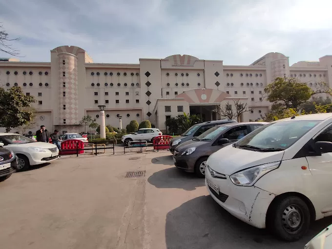 Department of Oncology || Apollo Hospital Indraprastha Delhi - Photo 1