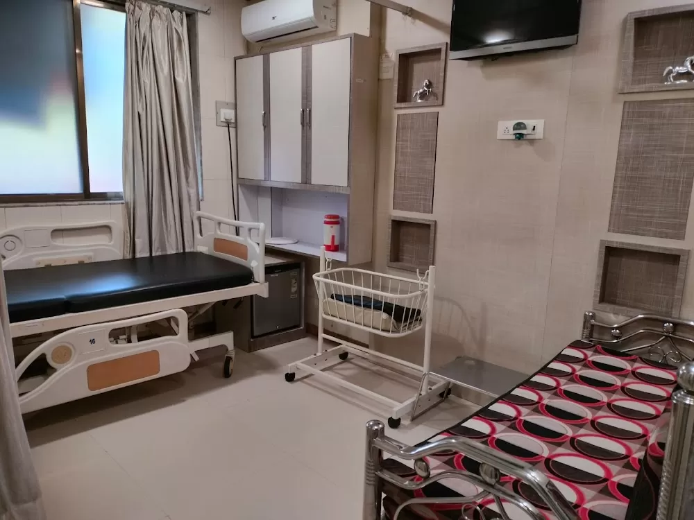 Siddhivinayak Hospital - Photo 2