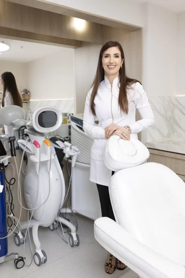 ATDERMA | DRA. ANA TORO | DERMATOLOGÍA ESTÉTICA Y LÁSER - Photo 2