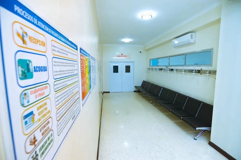 Centro Metropolitano de Especialidades Médicas - Photo 4
