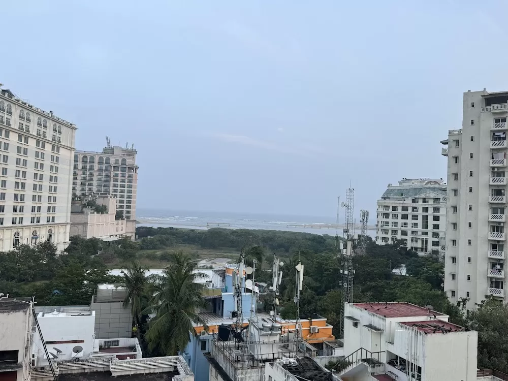 Apollo Spectra Hospitals - Raja Annamalai Puram, Chennai - Photo 2