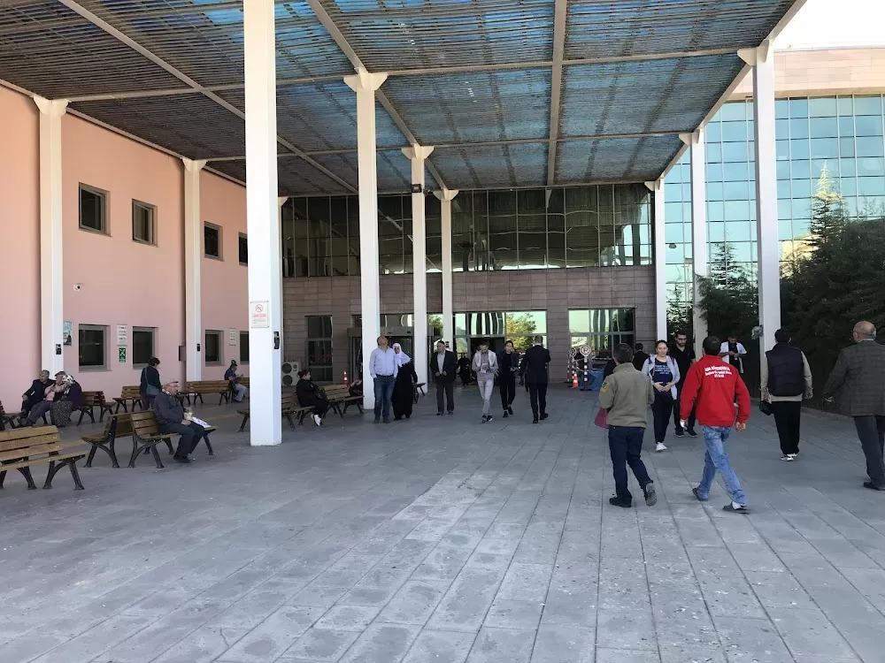 Yıldırım Beyazıt Üniversitesi Yenimahalle Eğitim ve Araştırma Hastanesi - Photo 3