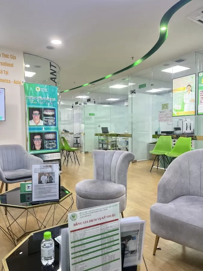 Dental Hospital Saigon - Photo 2