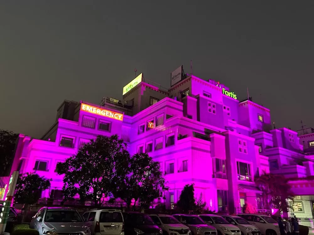Fortis Flt Lt Rajan Dhall Hospital, Vasant Kunj - Best Hospital in New Delhi - Photo 1