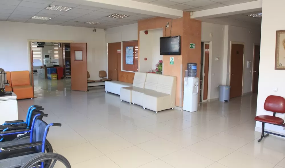 Second Life Dialysis Center - Photo 3