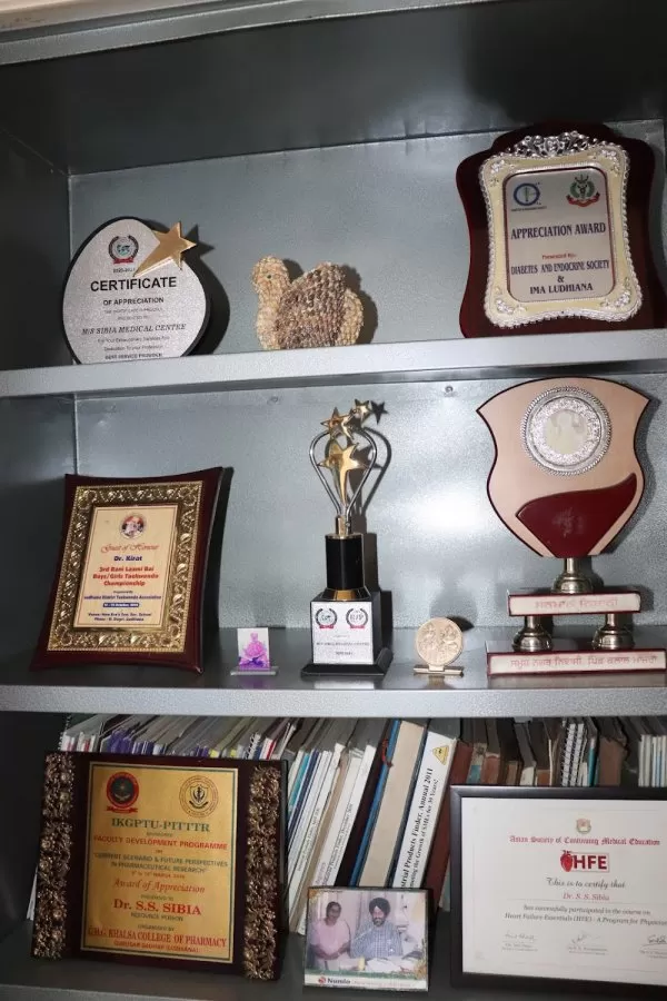 Sibia Medical Centre - Photo 2