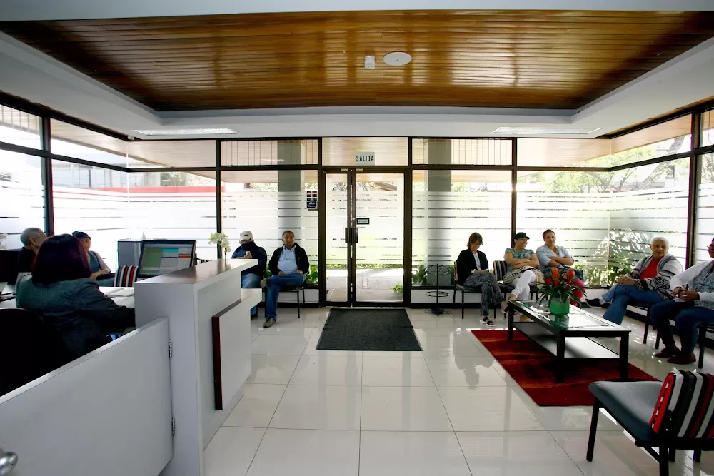 Centro Médico Radioterapia Siglo XXI - Photo 3