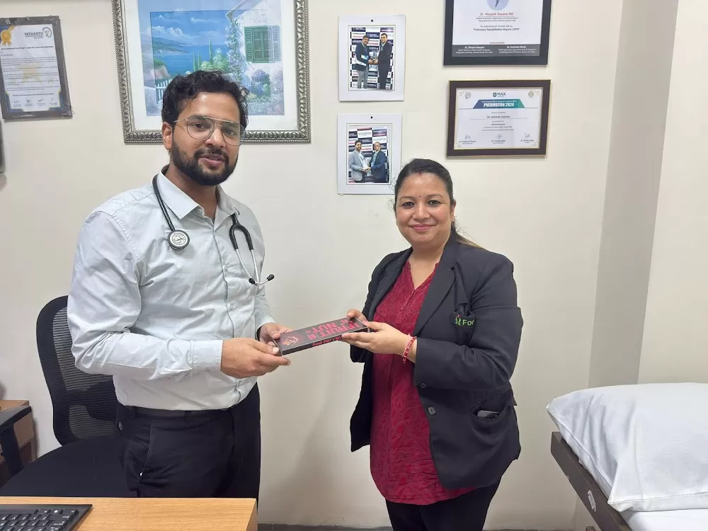 Dr Utkarsh Gupta- Allergy, Asthma, Chest & Lung Specialist - Photo 7