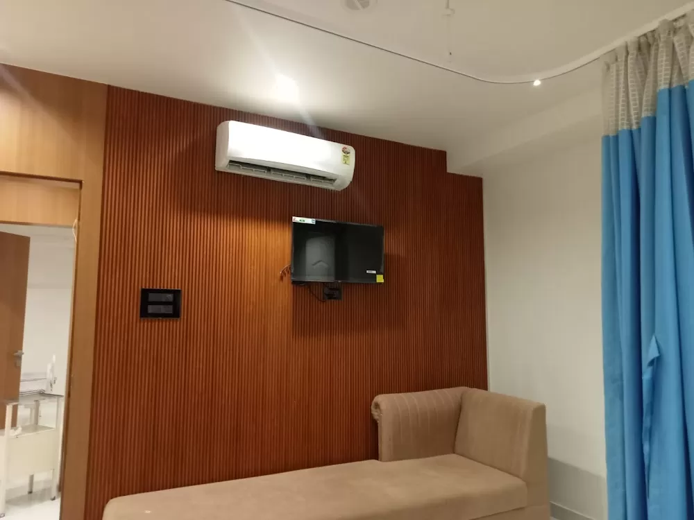 Vitthal Piles Superspeciality Hospital - Photo 7