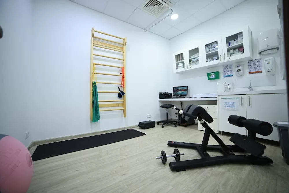 HealthBay Community Care Clinic | Motor City - Photo 4