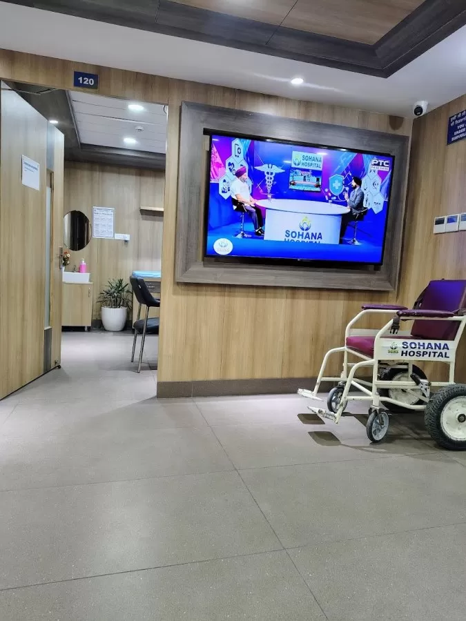 Advanced Eye Care Centre - Sohana Hospital - Photo 4