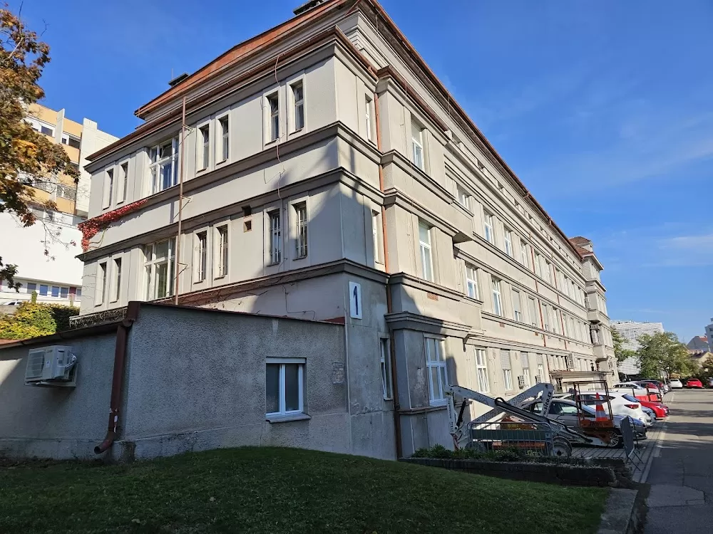 FN Bulovka - Chirurgie DOSPĚLÍ (pavilon 5) - Photo 4
