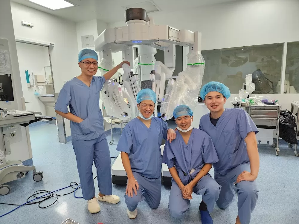 Ark Surgical Practice: Dr Chong Choon Seng - Photo 2