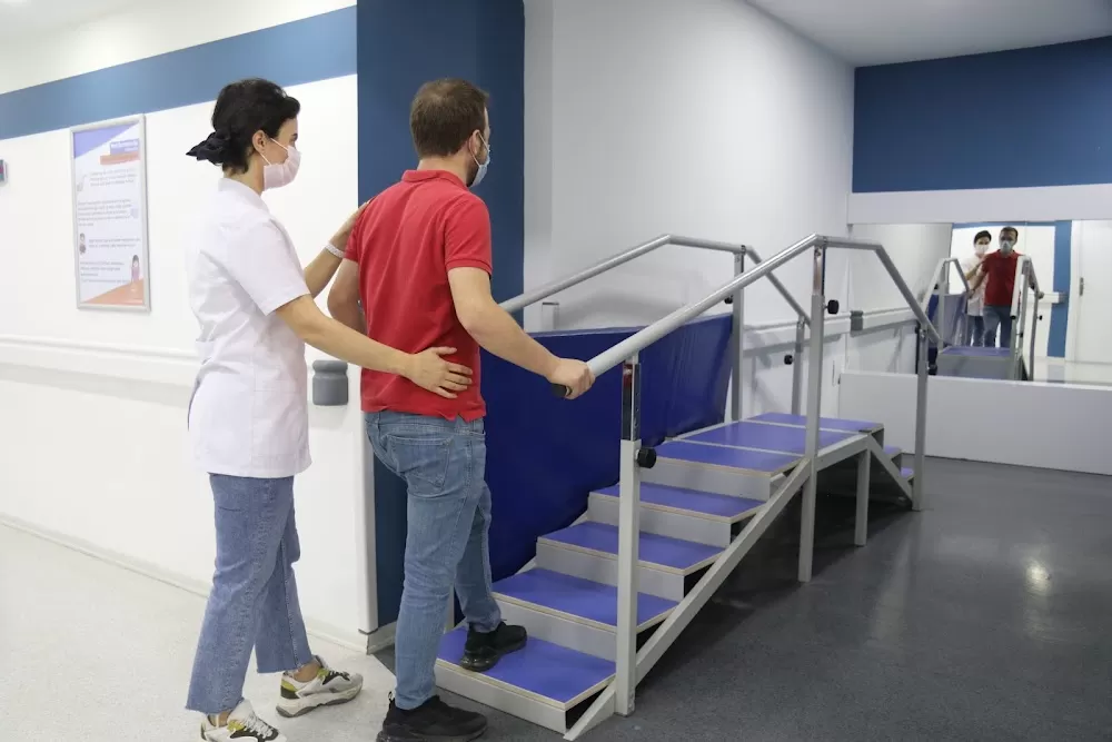 Hayat Fizik Tedavi ve Rehabilitasyon Tıp Merkezi - Photo 4