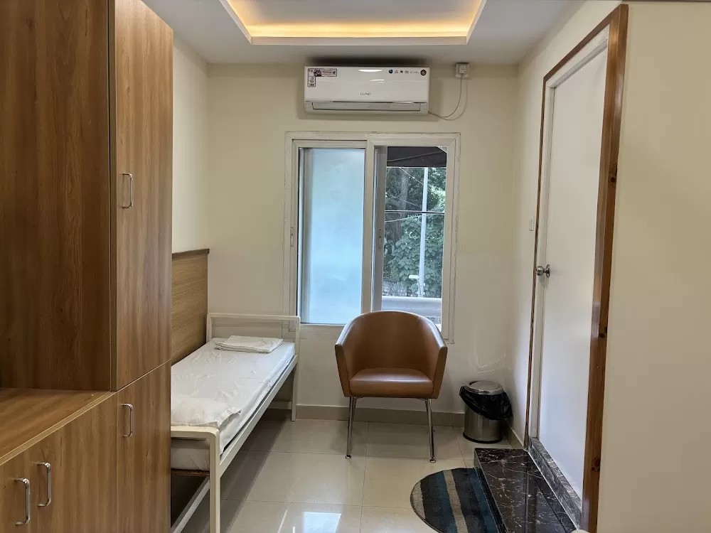 Q Medical Center and Hospital , Dickenson Road, Bangalore - Photo 5