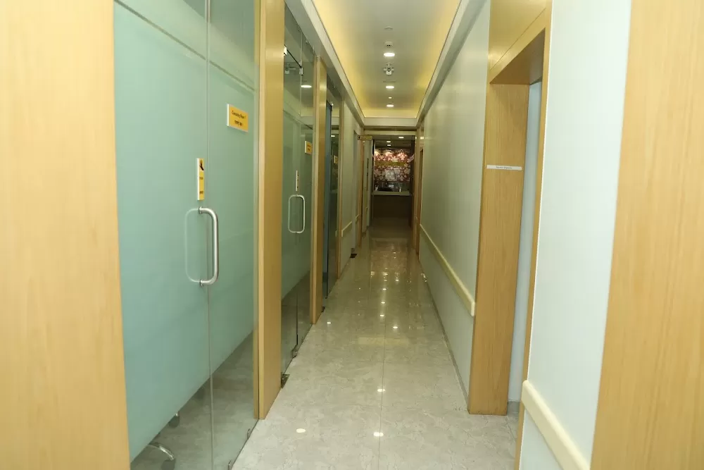 Asian Cancer Institute and ACI Cumballa Hill Hospital - Photo 4