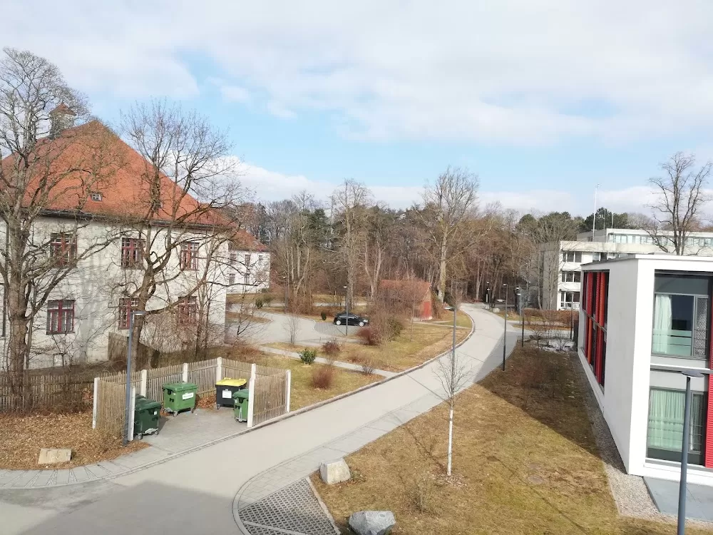 Isar-Amper-Klinikum Region München - Photo 5