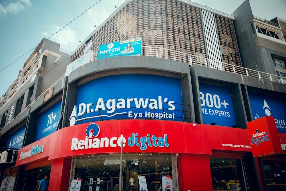 Dr Agarwals Eye Hospital - Photo 1