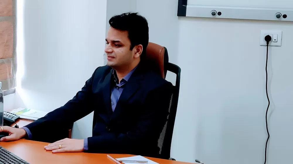 Dr Mangesh Mekha - (MOC Shivaji Nagar) M | O | C Cancer Care & Research Centre | Oncologist and Hematologist - Photo 1