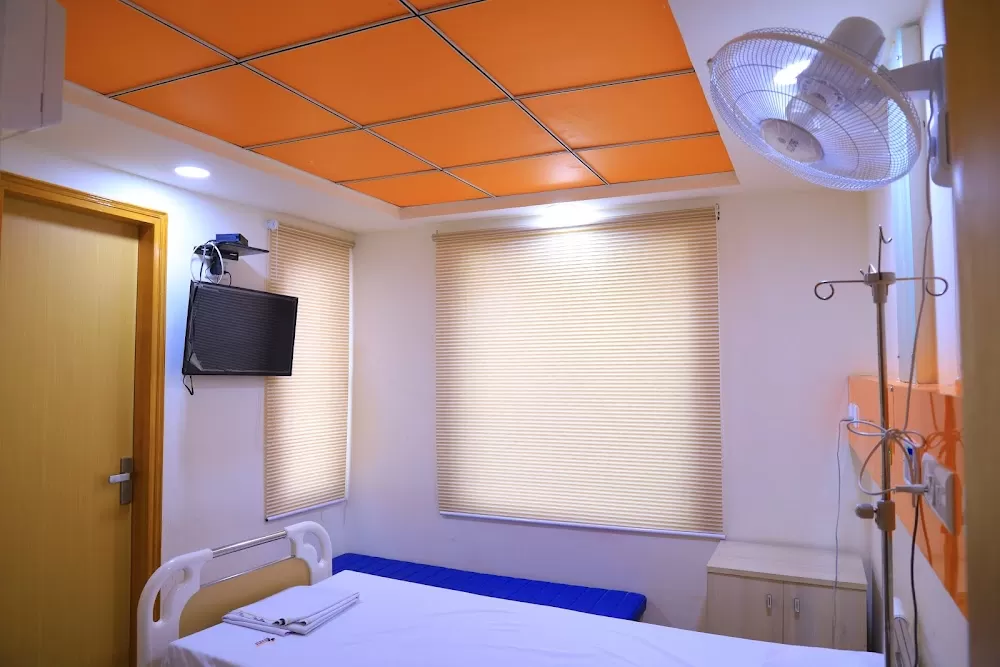 Aastha Hospital | Orthopedic, Gynecologist, Pediatrician | Emergency Hospital in Tilak Nagar, Delhi - Photo 4
