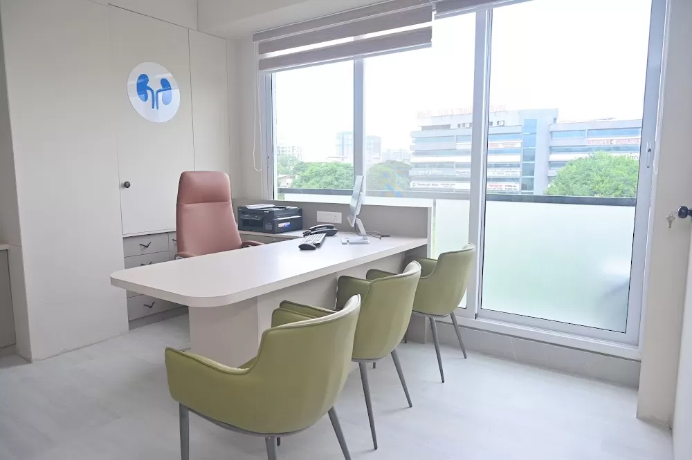 Ugale clinic | psychiatry doctor in Nashik |Kidney Dialysis treatment |Best psychiatry consultant |Best Nephrology Clinic - Photo 2