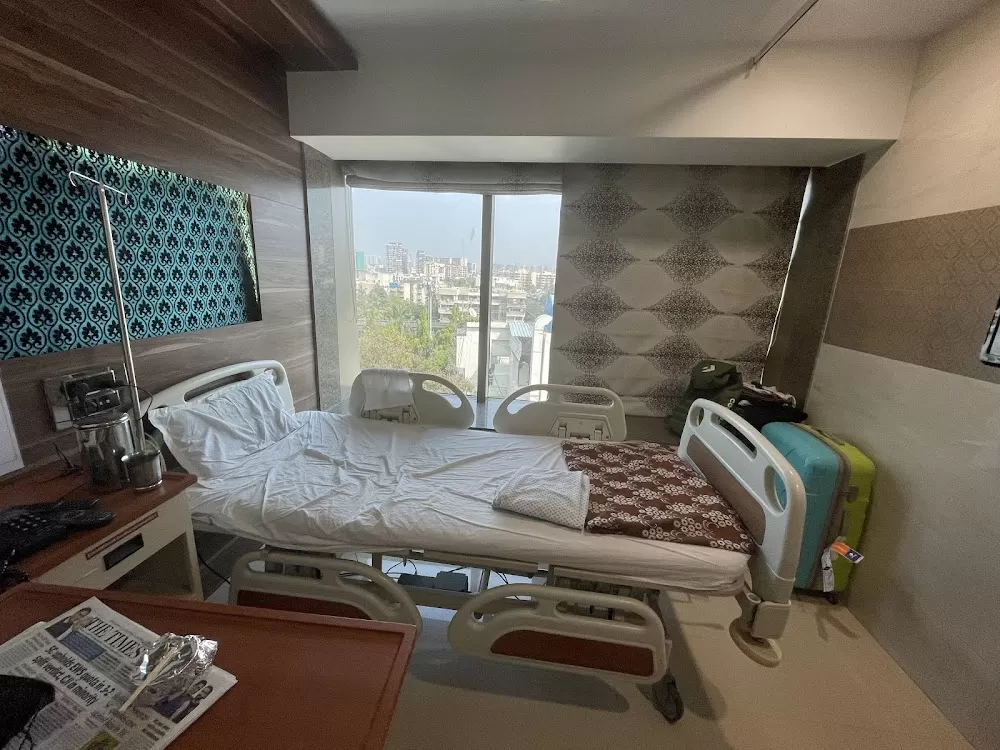 Criticare Hospital - Photo 8