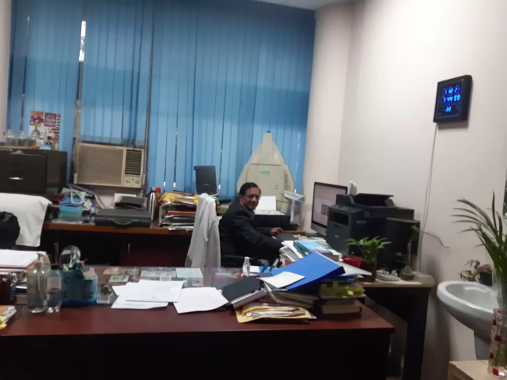 Department of Medical Microbiology - Photo 4