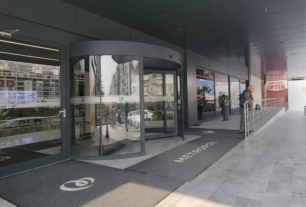 Özel Metropol Hastanesi - Photo 8