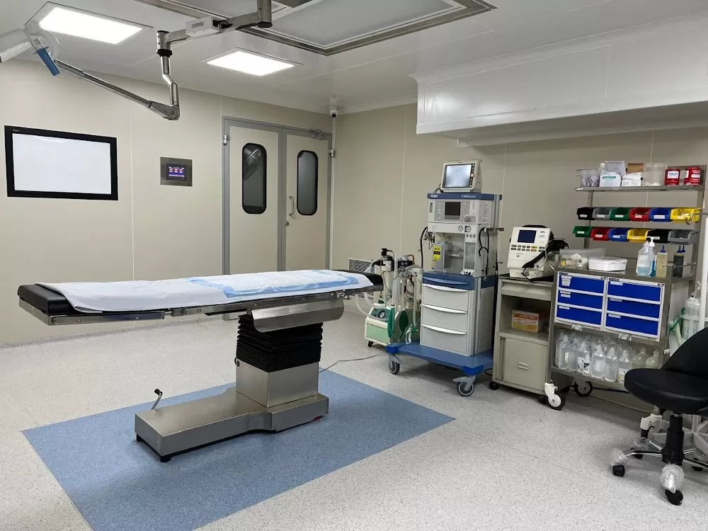 Sparsh Paediatric Surgical Clinic : DR PARTHIV SHAH ( Paediatric and Neonatal Surgeon) - Photo 1
