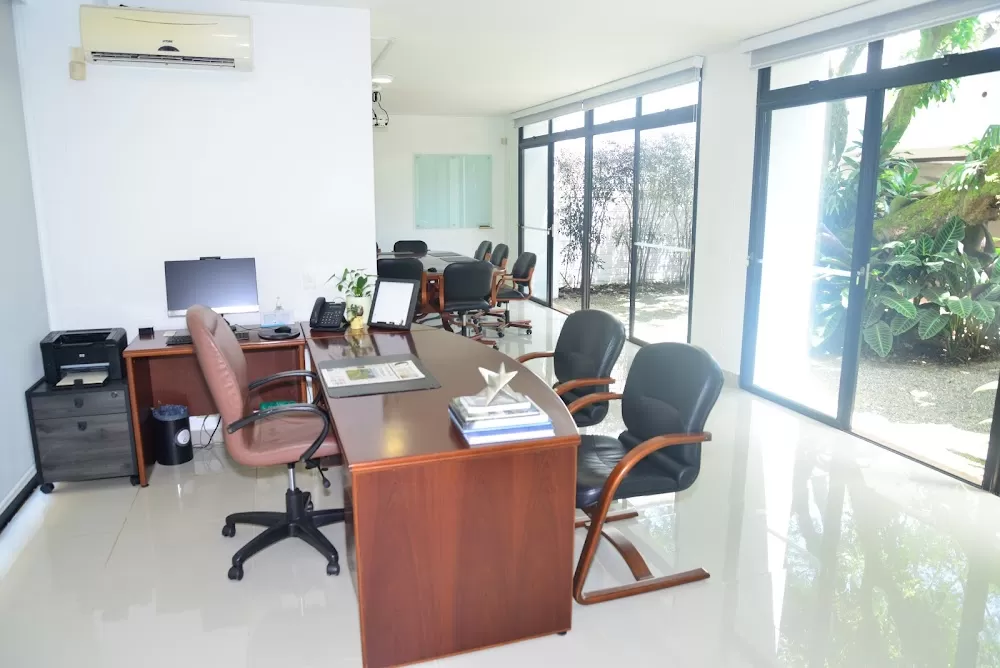 ASTORGA ONCOLOGY CLINIC - Photo 3