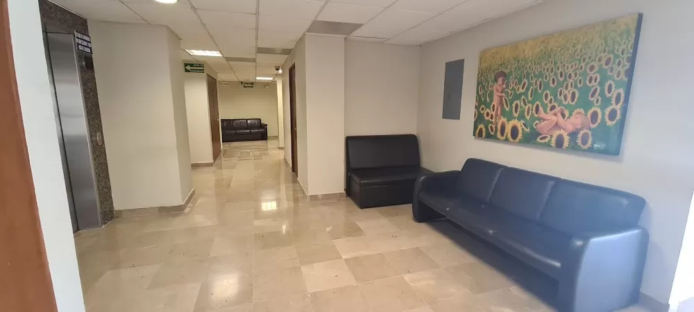 Centro Médico de la Mujer - Photo 1
