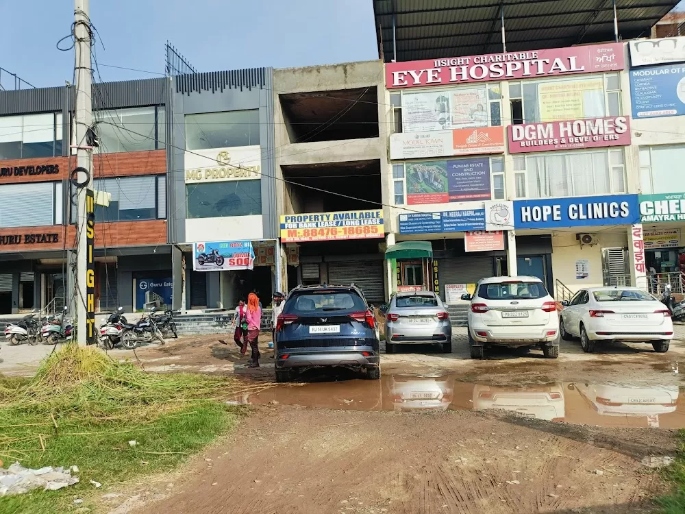 IISIGHT CHARITABLE EYE HOSPITAL/ BEST EYE HOSPITAL/ BEST EYE CLINIC IN MOHALI / BEST EYE HOSPITAL IN KHARAR - Photo 3