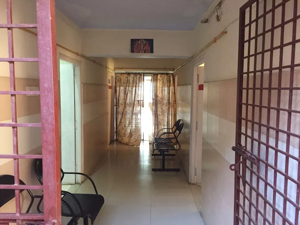 Retreat Hospital - Photo 2