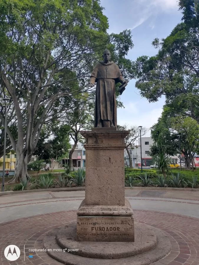 Hospital Civil de Guadalajara Fray Antonio Alcalde - Photo 4