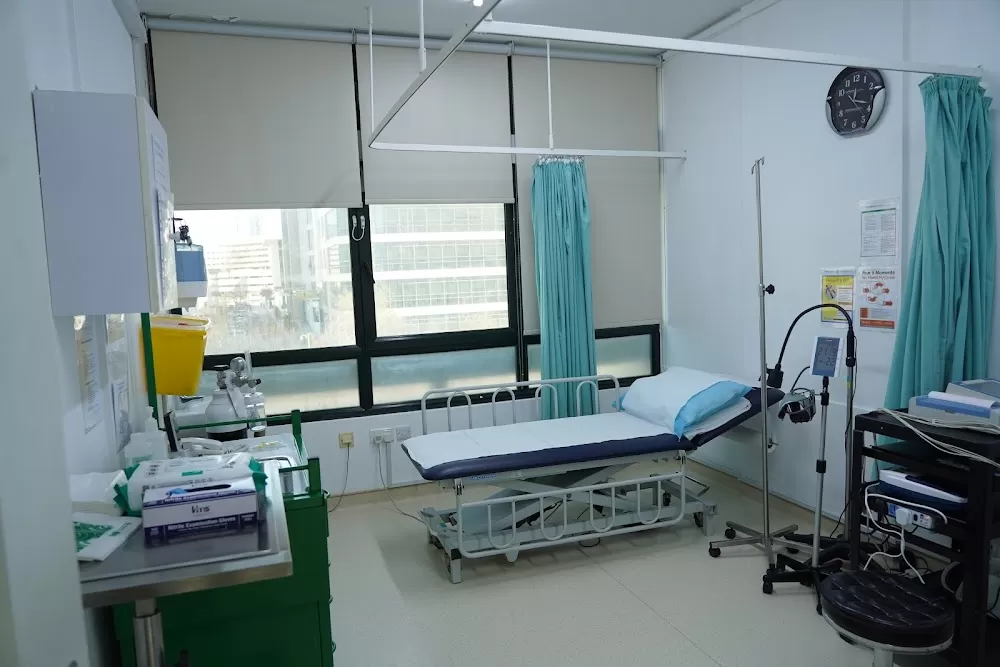 Al Mazroui Medical Centre one day surgery - Photo 2