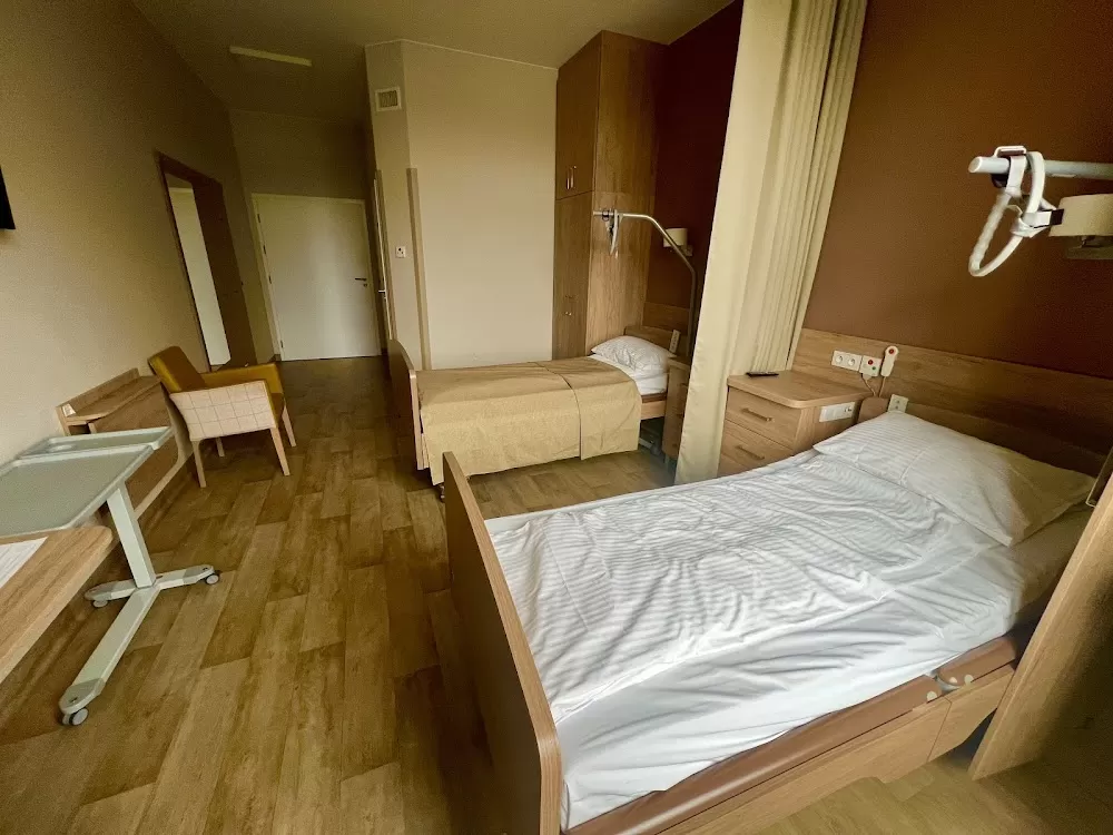 Klinika rehabilitacyjna MIĘDZYLESIE - Grupa emeis - Photo 3