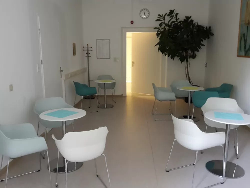 Klinik und Poliklinik für Dermatologie und Allergologie der LMU München - Photo 3