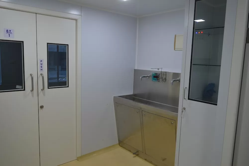 Pandya Eye Hospital Dr Nishidh Pandya | Multispecialty Eye Hospital In Vadodara - Photo 8