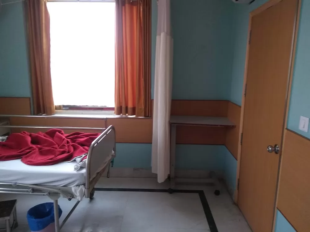 Ivory hospital - Photo 4