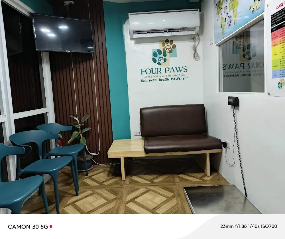 Four Paws Animal Wellness and Hospital Corp - Photo 8