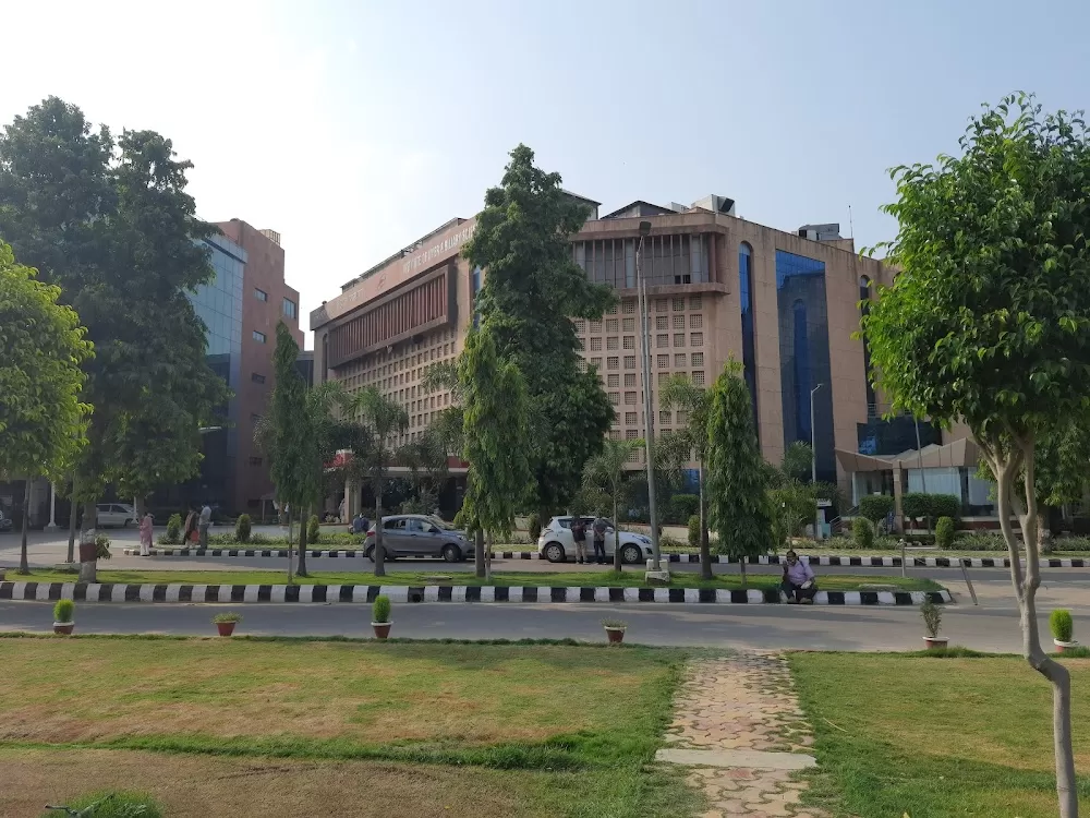 Institute of Liver and Biliary Sciences - Photo 3