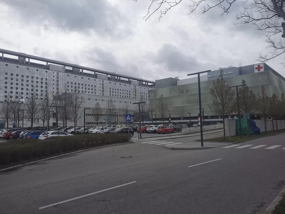 Institut für Klinische Neuroimmunologie - Photo 2