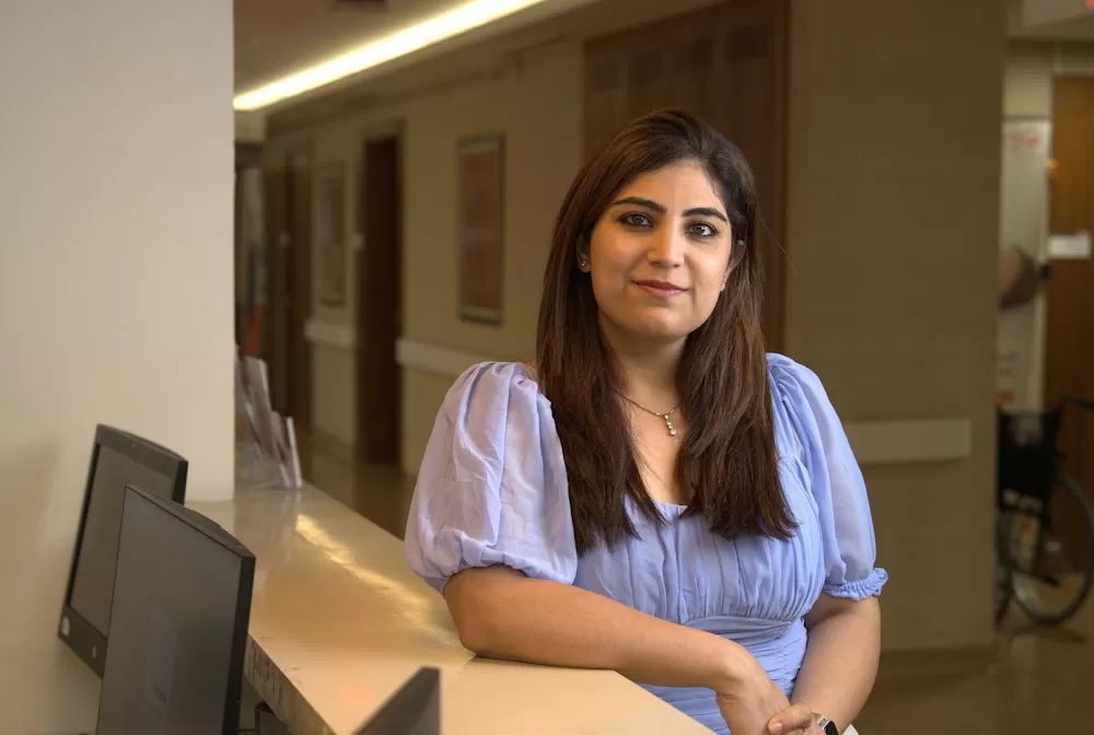Dr. Neha Lalla, M.S. (OBGY) - Photo 8