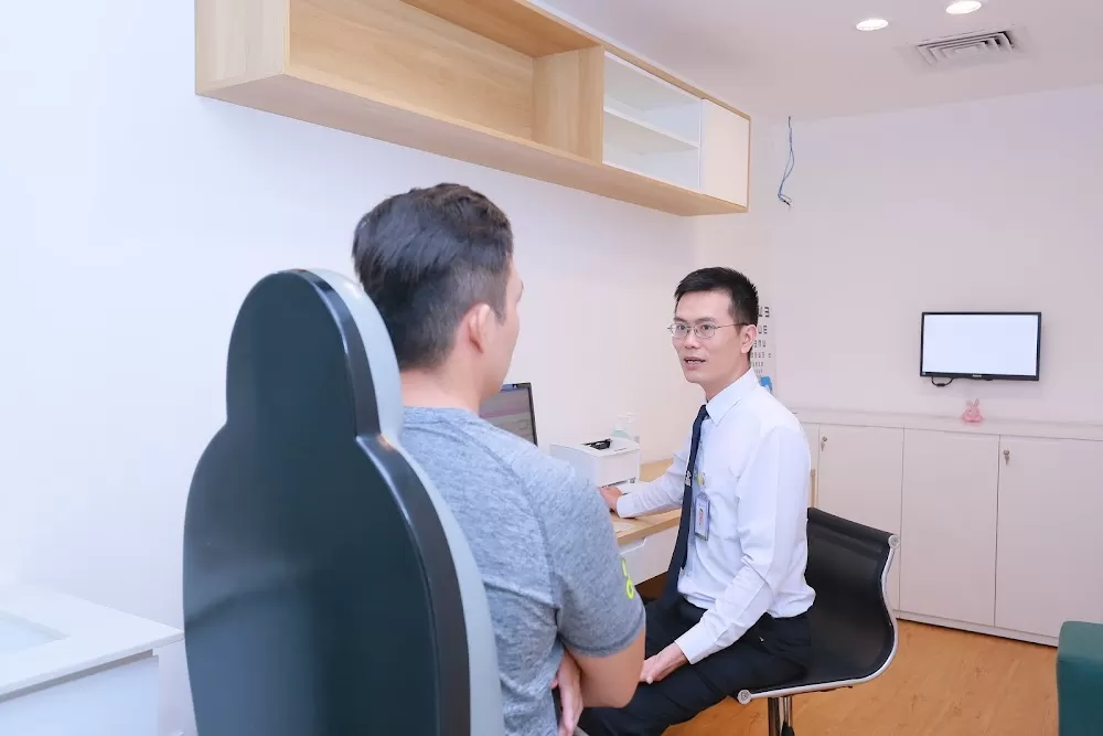 Hai Yen Eye Care - Photo 7