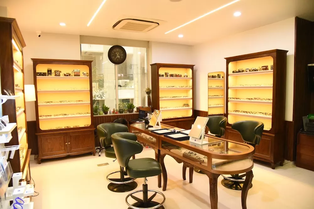 Raghudeep Eye Hospital - Photo 8