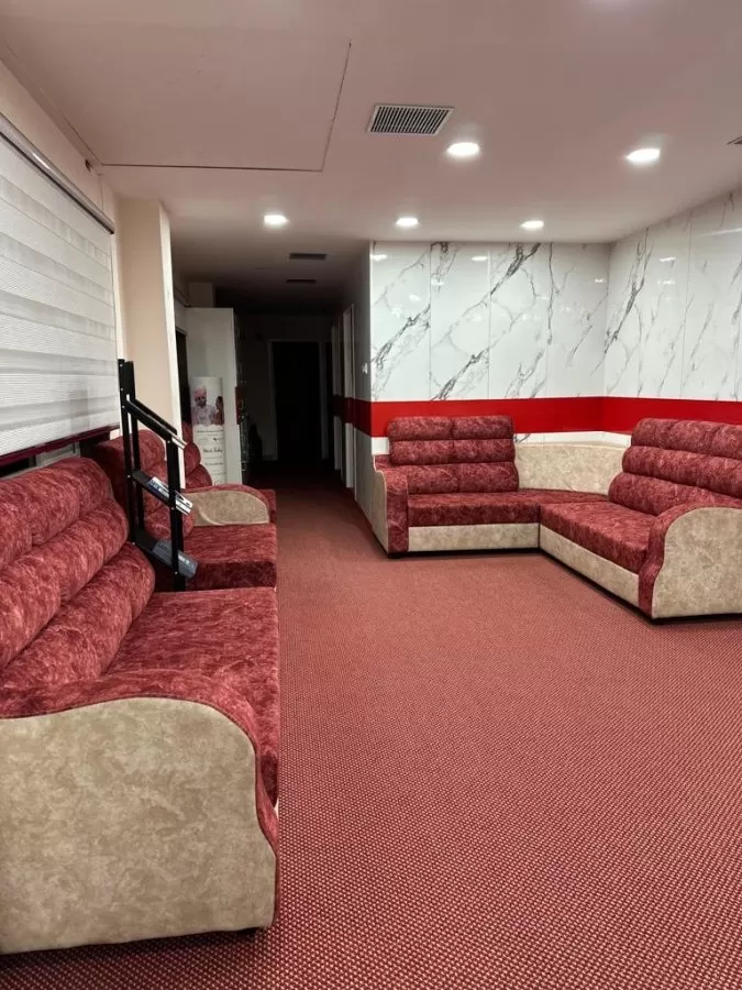 Aesthetiq Clinic | Skin Hair Nail LASER and Cosmetology | Dermatologist in OMR - Photo 4