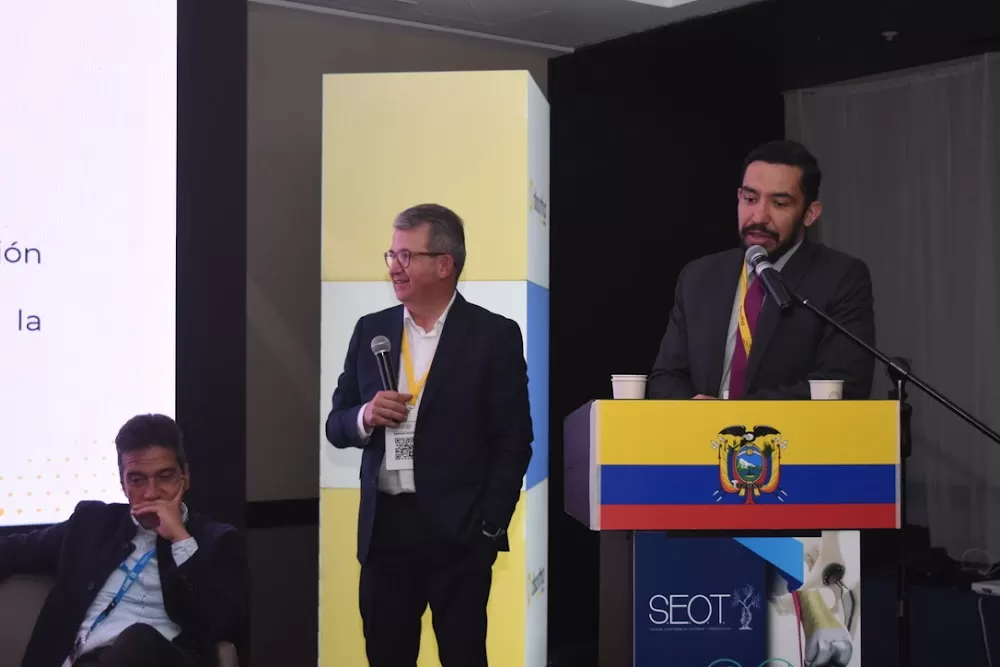 Dr. Pablo Vallejo Yepes - Photo 5