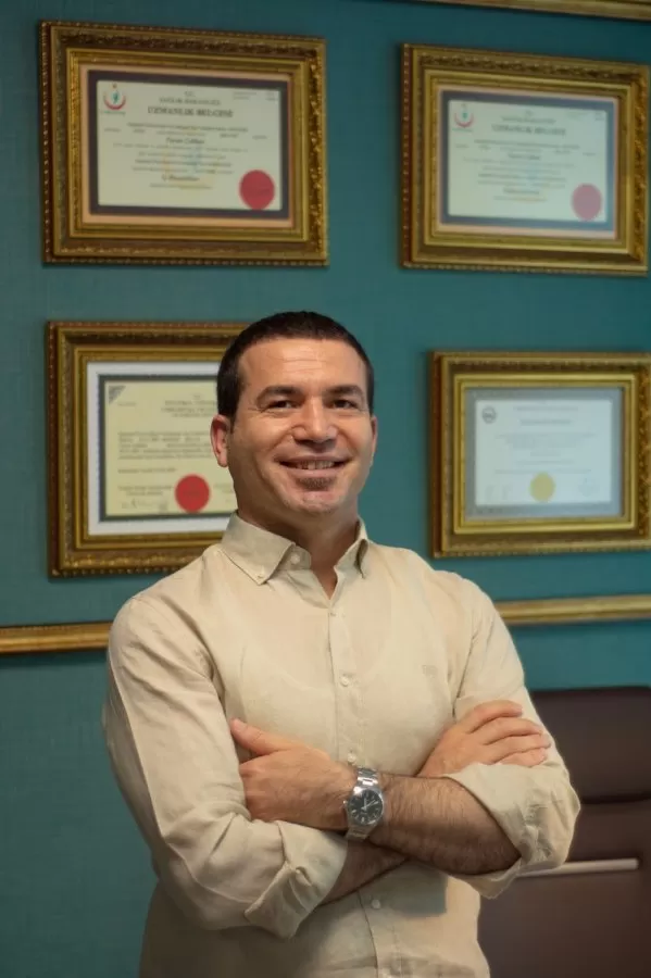Prof. Dr. Turan Çalhan - Gastroenteroloji Bölümü, Medicana Bahçelievler Hastanesi, İstanbul - Photo 1